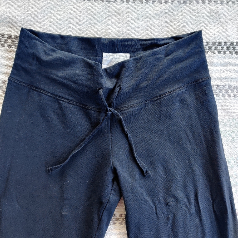 COUNTRY ROAD|| BLACK STRAIGHT LEG SWEATPANTS SIZE- XS - Picture 2 of 9